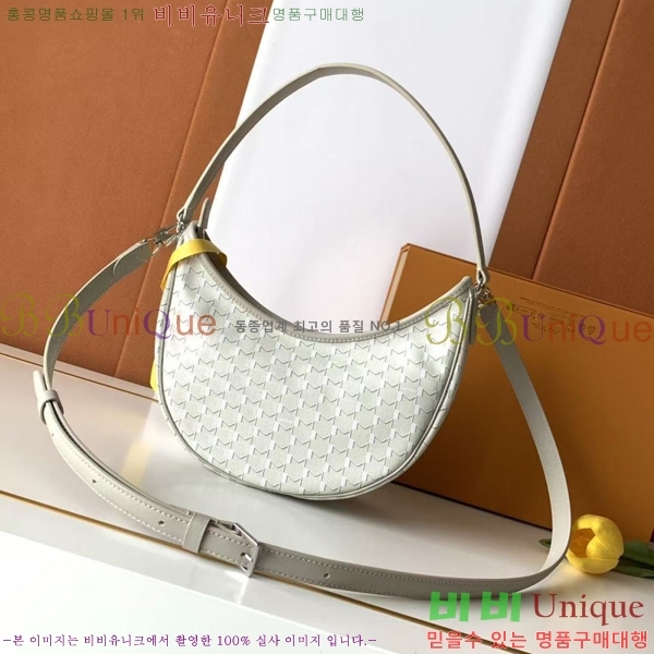 #���̳� ȣ���� M8219-1