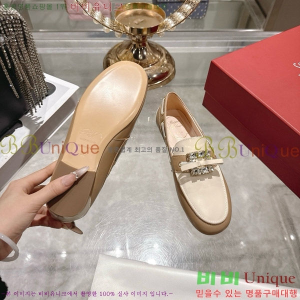 ������� ���� 32RV725801-1